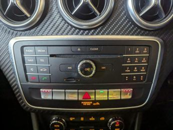 Mercedes-Benz A Class 2.1 A200d AMG Line (Premium) Euro 6 (s/s) 5dr
