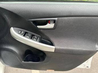 Toyota Prius T4 VVT-I-CVT
