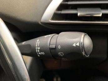 Peugeot 3008 1.6 PureTech GT Line Premium EAT Euro 6 (s/s) 5dr