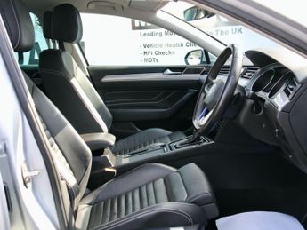 Volkswagen Passat 1.4 TSI 13kWh GTE Advance DSG Euro 6 (s/s) 5dr