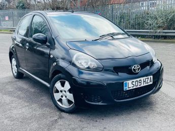 Toyota AYGO 1.0 VVT-i Black MultiMode Euro 4 5dr (AC)