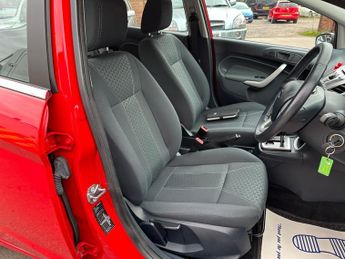 Ford Fiesta 1.4 Zetec 5dr