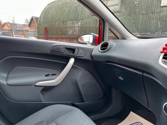 Ford Fiesta 1.4 Zetec 5dr