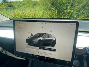 Tesla Model Y Auto RWD 5dr