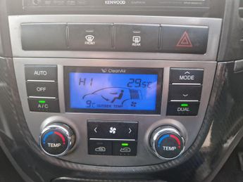 Hyundai Santa Fe 2.2 CRDi Premium Auto 4WD Euro 5 5dr (5 seat)