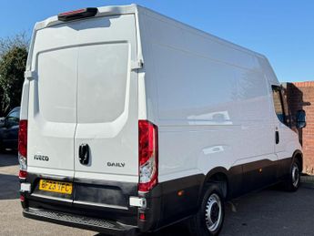 Iveco Daily 2.3D HPI 14V 35S 3520 MWB High Roof Euro 6 (s/s) 5dr