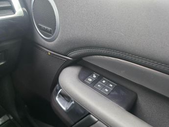 Land Rover Discovery 3.0 Si6 V6 HSE Auto 4WD Euro 6 (s/s) 5dr