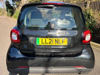 Smart fortwo 17.6kWh Premium Auto 2dr (22kW Charger)