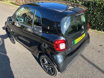 Smart fortwo 17.6kWh Premium Auto 2dr (22kW Charger)