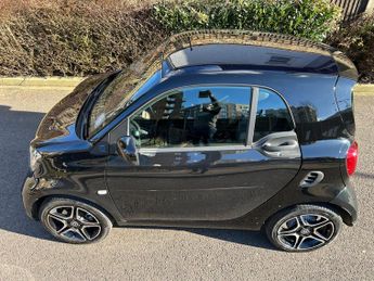 Smart fortwo 17.6kWh Premium Auto 2dr (22kW Charger)
