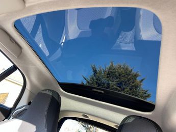 Smart fortwo 17.6kWh Premium Auto 2dr (22kW Charger)