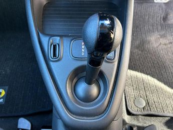Smart fortwo 17.6kWh Premium Auto 2dr (22kW Charger)