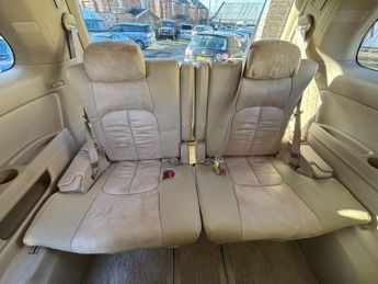 Toyota Alphard GGH25 8 seater v6 AWD