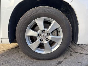 Toyota Alphard GGH25 8 seater v6 AWD