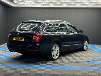 Skoda Superb 2.0 TDI Elegance DSG Euro 5 (s/s) 5dr