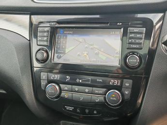 Nissan Qashqai 1.2 DIG-T Tekna XTRON Euro 6 (s/s) 5dr