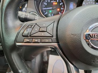 Nissan Qashqai 1.3 DIG-T N-Connecta DCT Auto Euro 6 (s/s) 5dr