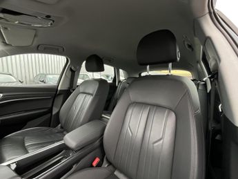 Audi E-Tron TECHNIK 50 QUATTRO