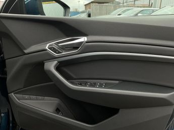 Audi E-Tron TECHNIK 50 QUATTRO