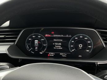 Audi E-Tron TECHNIK 50 QUATTRO