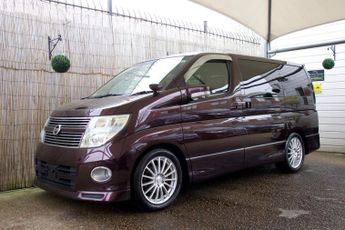 Nissan Elgrand 3.5 Highway Star 4wd 8 Seater