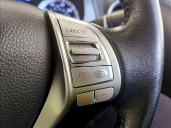 Nissan Navara 2.3 dCi Tekna Auto 4WD Euro 6 4dr