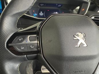 Peugeot E-2008 50kWh GT Premium Auto 5dr