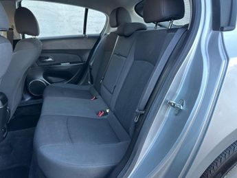 Chevrolet Cruze 1.6 LT Euro 5 5dr