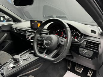 Audi A4 2.0 TDI 35 Black Edition S Tronic Euro 6 (s/s) 4dr