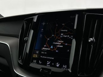 Volvo XC60 2.0h T8 Twin Engine 10.4kWh R-Design Pro Auto AWD Euro 6 (s/s) 5