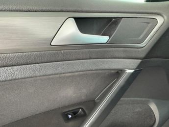 Volkswagen Golf 1.6 TDI Match Euro 6 (s/s) 5dr