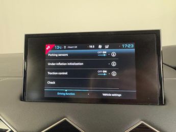 DS AUTOMOBILES DS 3 CROSSBACK E-TENSE 50kWh Prestige Crossback Auto 5dr