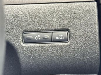 Nissan Pulsar 1.2 DIG-T N-Connecta Euro 6 (s/s) 5dr