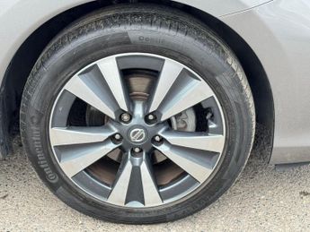 Nissan Pulsar 1.2 DIG-T N-Connecta Euro 6 (s/s) 5dr