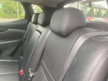 Nissan Qashqai 1.2 DIG-T Tekna XTRON 2WD Euro 6 (s/s) 5dr