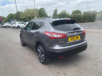 Nissan Qashqai 1.2 DIG-T Tekna XTRON 2WD Euro 6 (s/s) 5dr