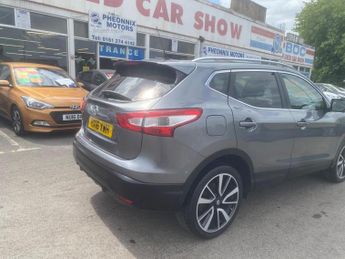 Nissan Qashqai 1.2 DIG-T Tekna XTRON 2WD Euro 6 (s/s) 5dr