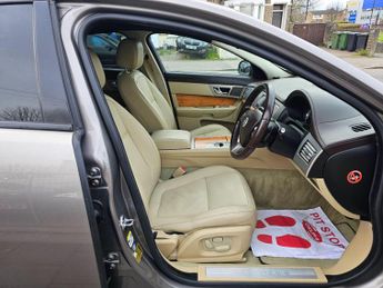 Jaguar XF 3.0 V6 Luxury Auto Euro 4 4dr