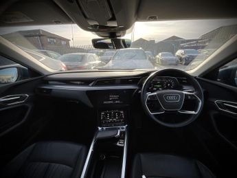 Audi E-Tron TECHNIK 50 QUATTRO