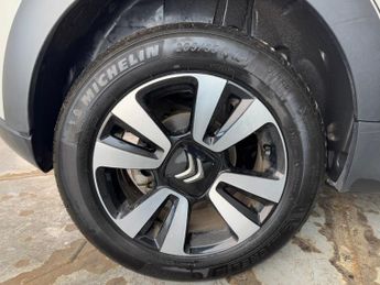 Citroen C3 1.2 PureTech PLUS EAT6 Euro 6 (s/s) 5dr