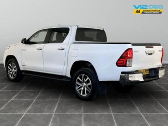 Toyota Hilux 2.4 D-4D Invincible 4WD Euro 6 (s/s) 4dr (TSS)