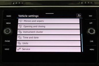 Volkswagen Tiguan 2.0 TDI R-Line DSG Euro 6 (s/s) 5dr