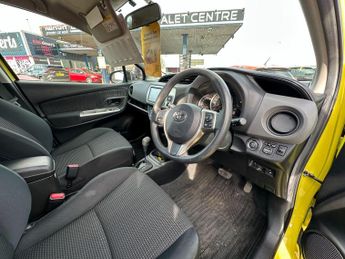 Toyota Yaris 1.33 Dual VVT-i Icon Multidrive S Euro 5 5dr