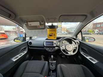 Toyota Yaris 1.33 Dual VVT-i Icon Multidrive S Euro 5 5dr