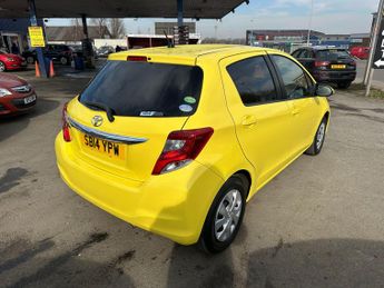 Toyota Yaris 1.33 Dual VVT-i Icon Multidrive S Euro 5 5dr