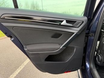 Volkswagen Golf 2.0 TDI BlueMotion Tech GTD DSG Euro 6 (s/s) 5dr