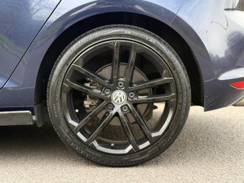 Volkswagen Golf 2.0 TDI BlueMotion Tech GTD DSG Euro 6 (s/s) 5dr