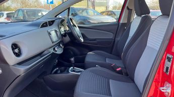 Toyota Yaris 1.5 VVT-h Icon Tech E-CVT Euro 6 (s/s) 5dr