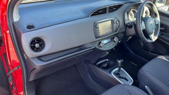 Toyota Yaris 1.5 VVT-h Icon Tech E-CVT Euro 6 (s/s) 5dr