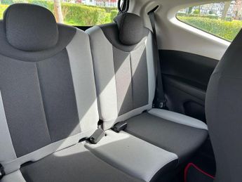 Toyota AYGO 1.0 VVT-i x-play Euro 5 3dr Euro 5